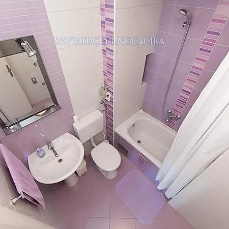 Acika Apartment *